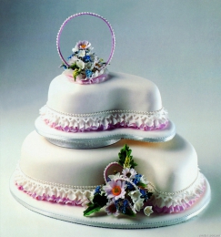 Свадебный тортик - всему голова... Заметки «на десерт»