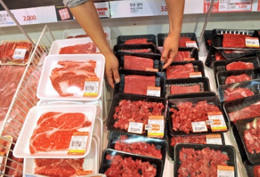 Какое мясо продают в киевских гипермаркетах