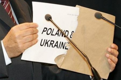 Польша забеспокоилась о налоговых планах Украины