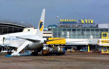В июне аэропорт Борисполь принял 900 тыщ пассажиров