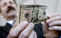 Дизайн баксовых банкнот США будет изменяться