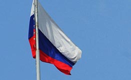 Русский флаг можно вывешивать в хоть какой денек