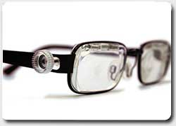 Жидкокристаллические очки с кнопкой «а ля Леннон» - кандидатура бифокальным очкам