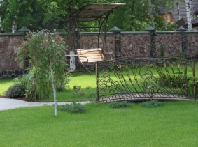 Мы создаем ландшафтный дизайн в Киеве и Киевской области, а поточнее - «зеленую сказку» около дома!