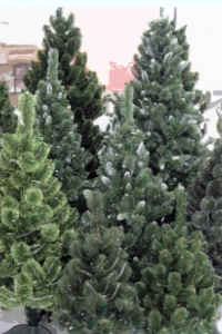 Наилучший метод заработать средства в декабре: продавать новогодние искусственные елки!