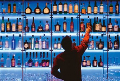 Спрос на алкоголь в мире рекордно превосходит предложение
