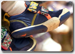 Развивающие детские кроссовки sneakers: мы растём и развиваемся совместно