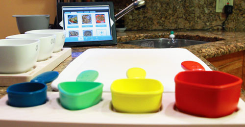 Набор кухонной посуды+мобильное приложение для аутистов