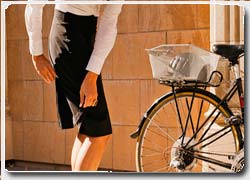 Одежка для леди-велосипедистки в юбках- «карандашах»