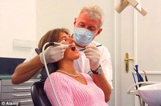 Устройство против шума стоматологического сверла