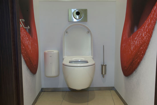 Бизнес мысль 2342. Комфортные и незапятнанные публичные туалеты