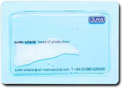 Необыкновенные визитки компании по производству презервативов