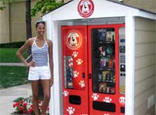 Вендинговый автомат по продаже продуктов для собак