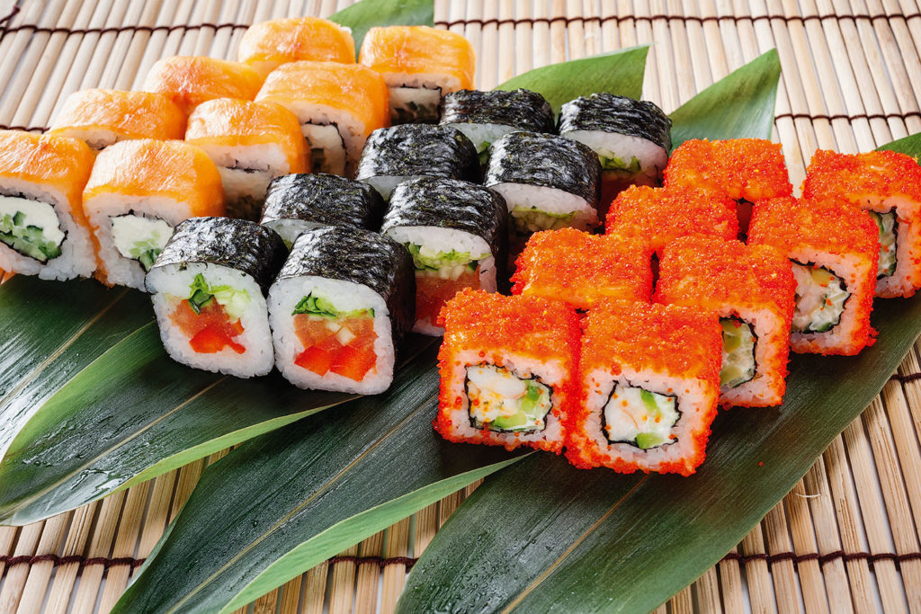 Японские суши и роллы